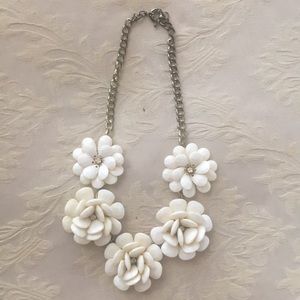 Francesca’s flower necklace